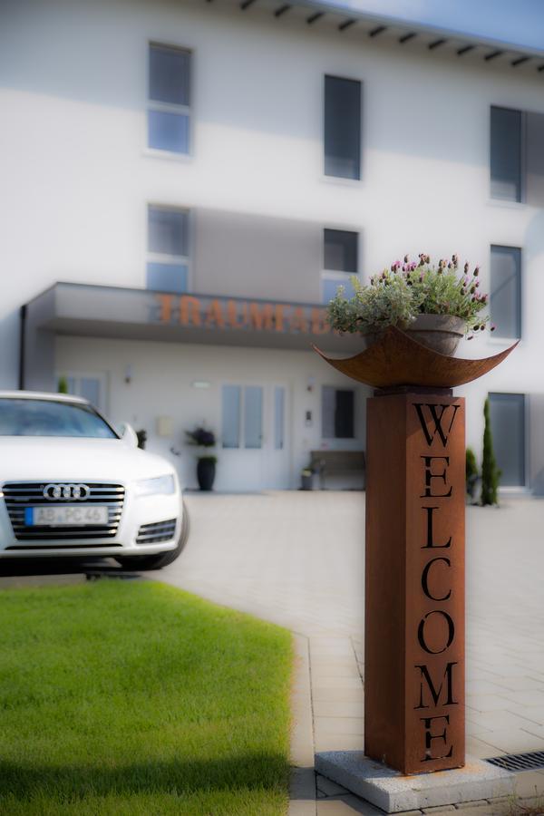 Hotel Traumfabrik Büttelborn Kültér fotó