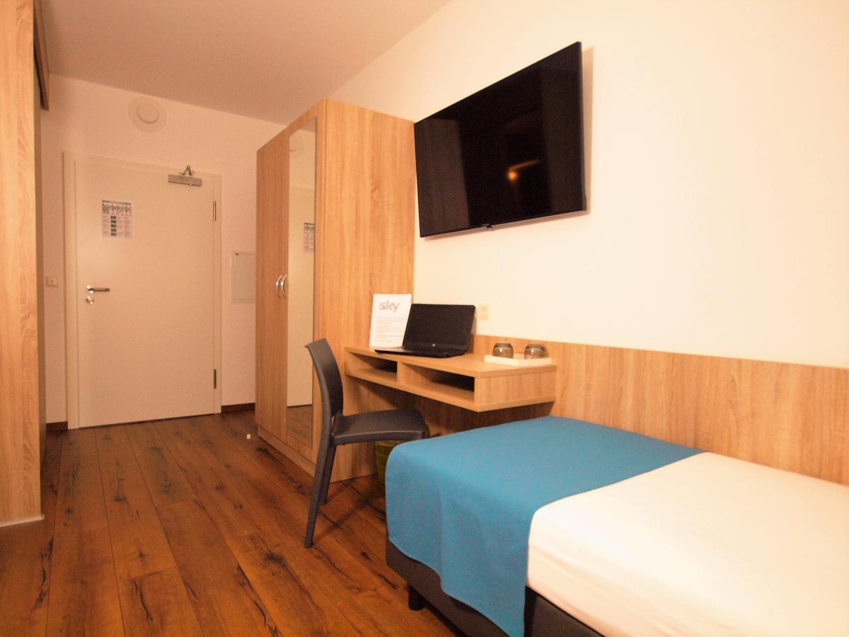 Hotel Traumfabrik Büttelborn Kültér fotó